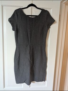 Banana Republic Charcoal Gray Short-Sleeve Sheath Dress